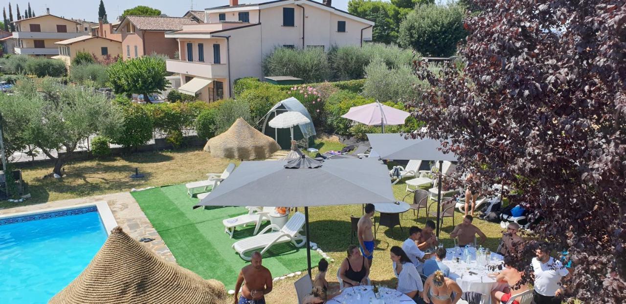 Il Belvederino Bed & Breakfast Brufa Bagian luar foto