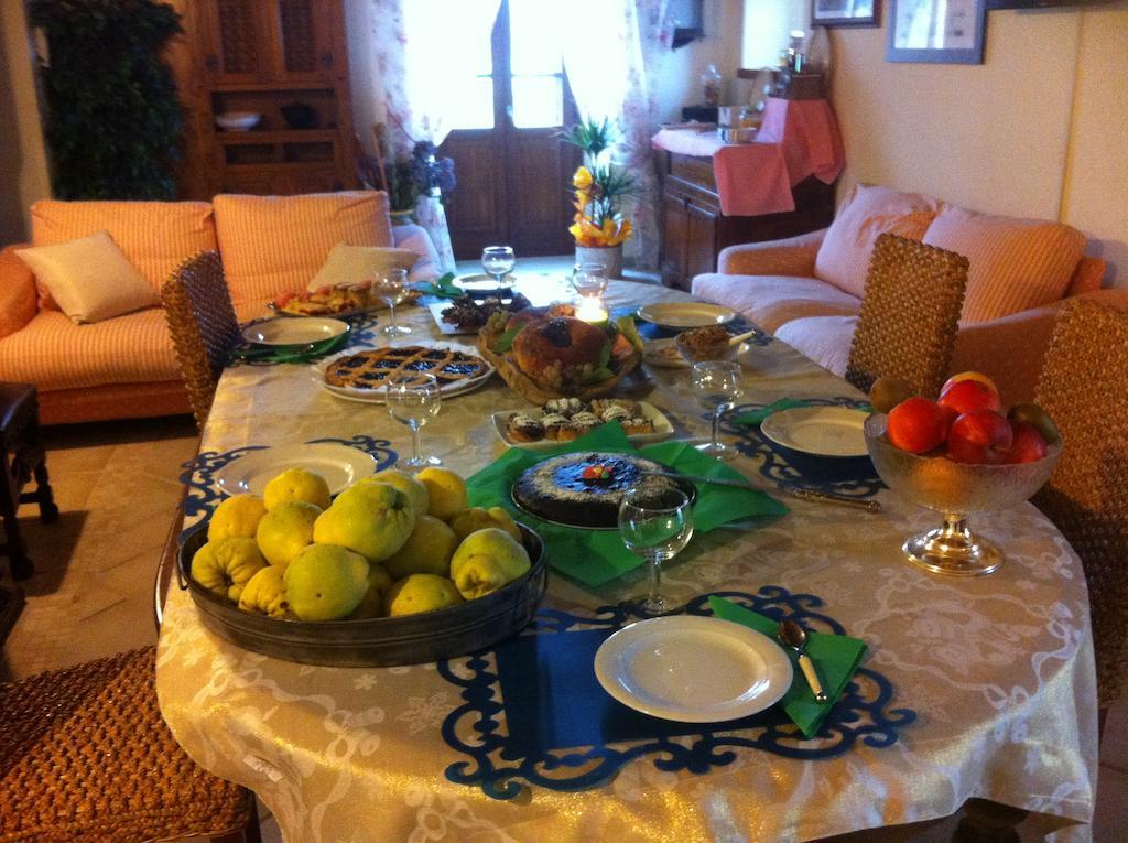 Il Belvederino Bed & Breakfast Brufa Bagian luar foto