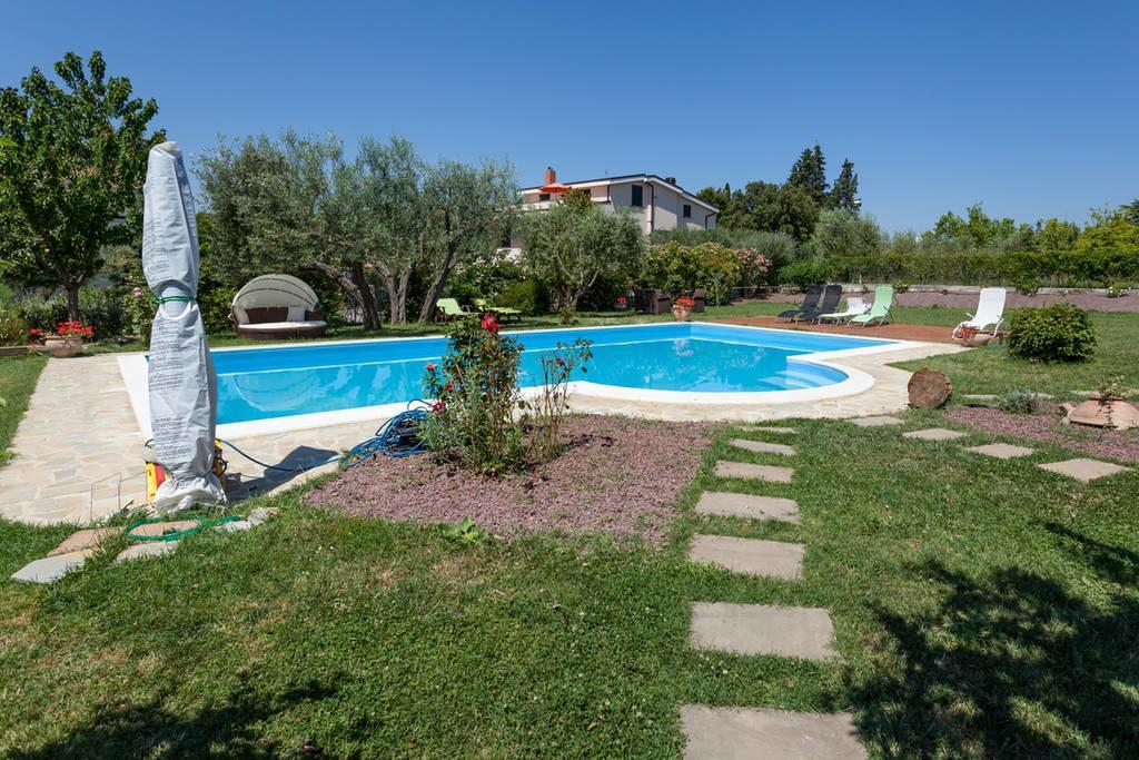 Il Belvederino Bed & Breakfast Brufa Bagian luar foto