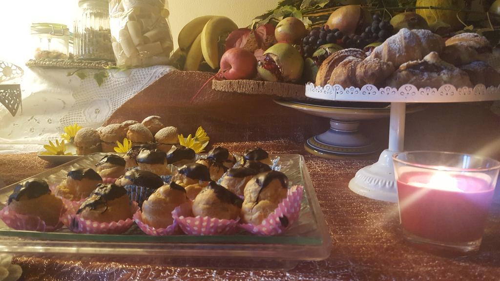 Il Belvederino Bed & Breakfast Brufa Bagian luar foto